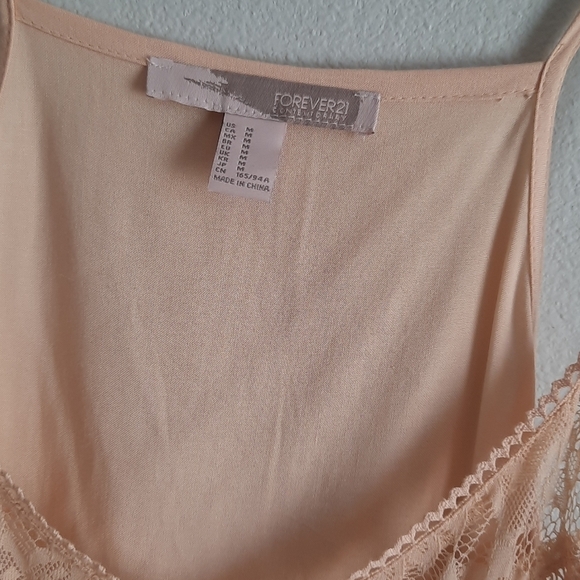 Forever 21 - Picture 3 of 3